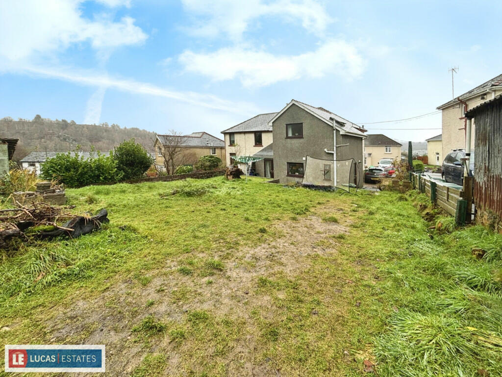 editedimage-39c6d...