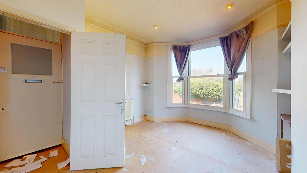 Flat A, 98 Lowden Road, Herne Hill, London, SE24 0BQ