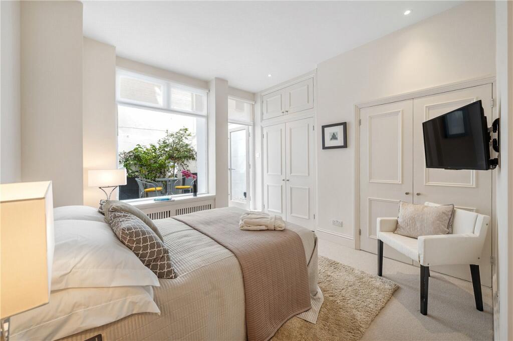 Principal Bedroom