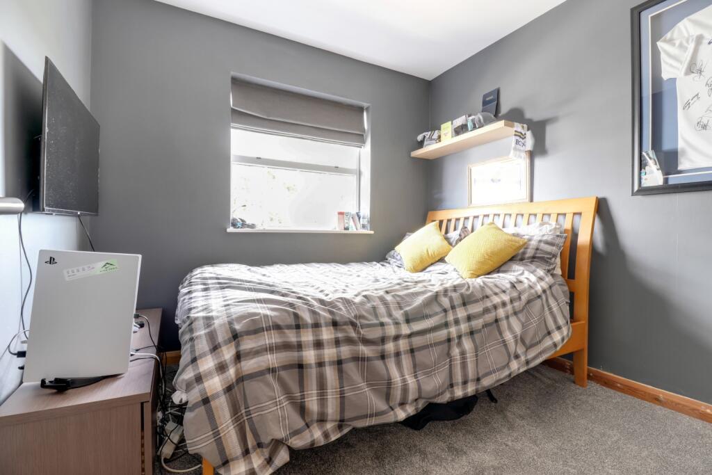 16- Rob Hammond EweMove Pontefract