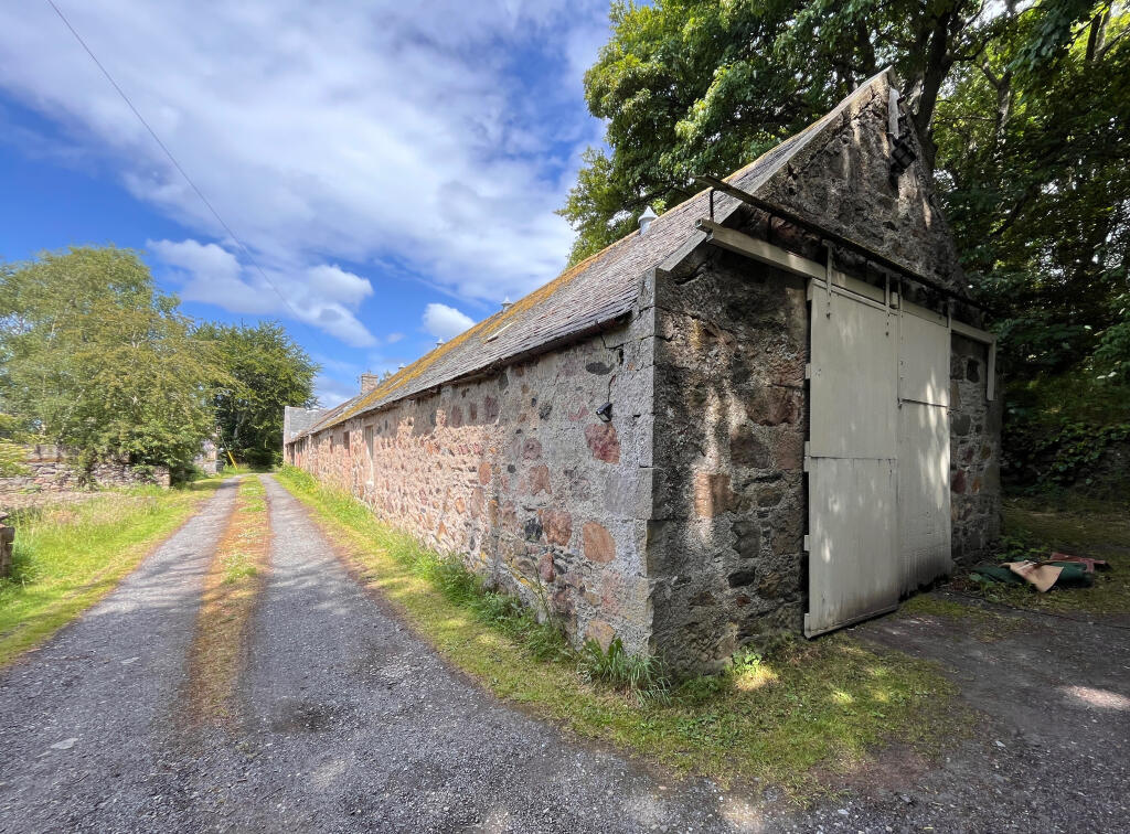 Steading Track