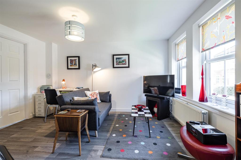 47 Kingfisher Grove Galashiels 14.JPG
