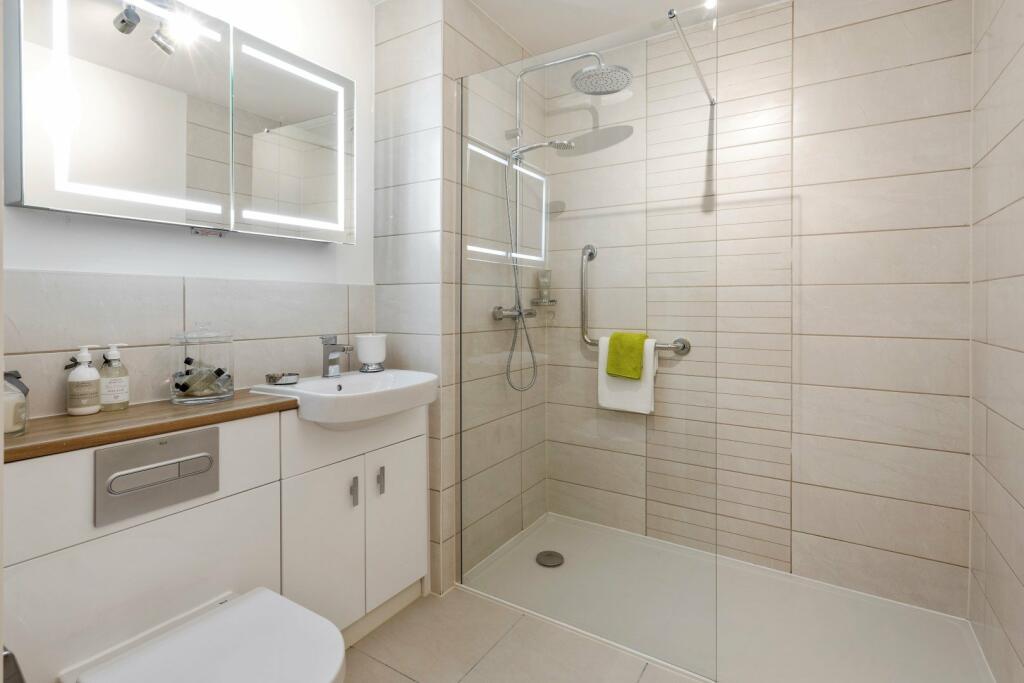 Stylish show apartment interiors 
