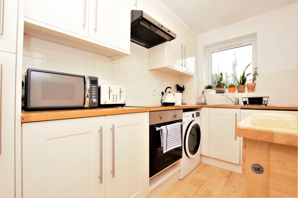 Kitchen (2)