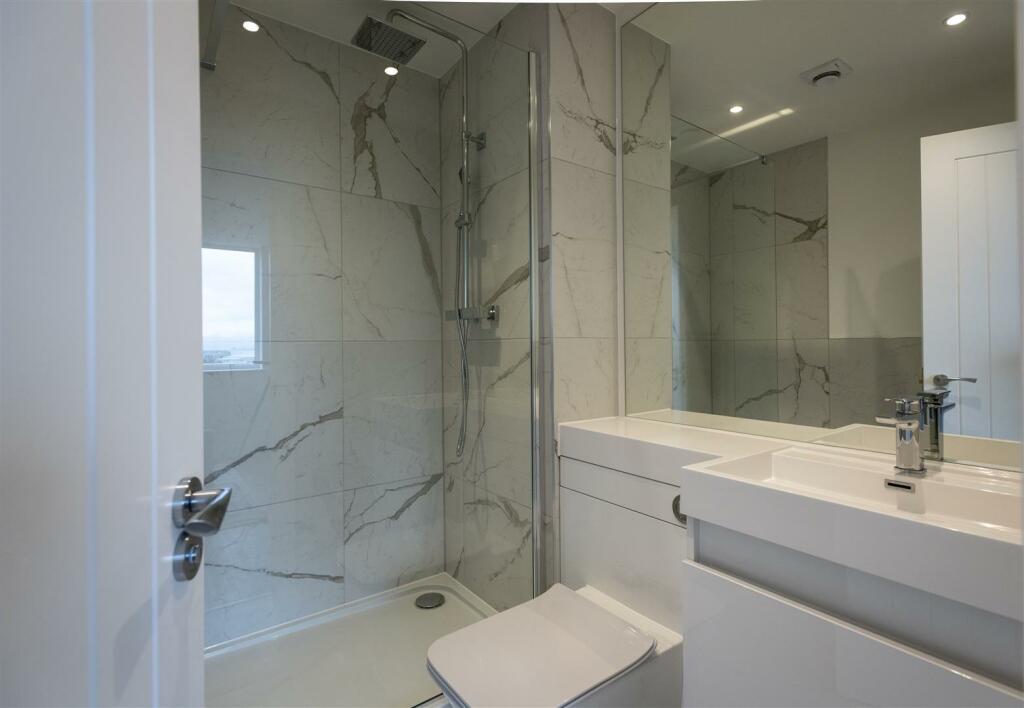 03_05_ShowFlat_019.jpg