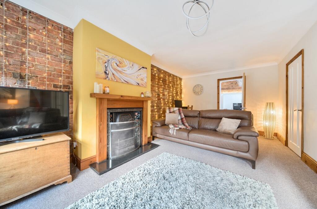 1349539-29-68c32ce7e3173-ARW-1