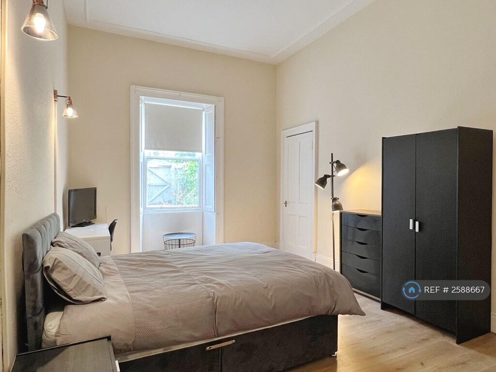 Master  Bedroom-1