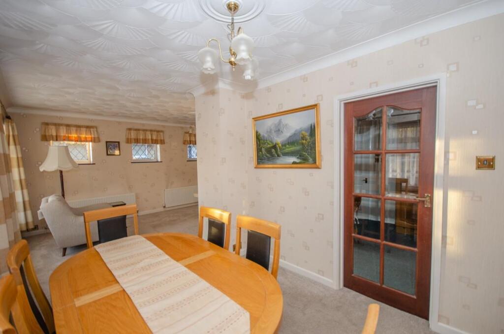 Dining area.jpg