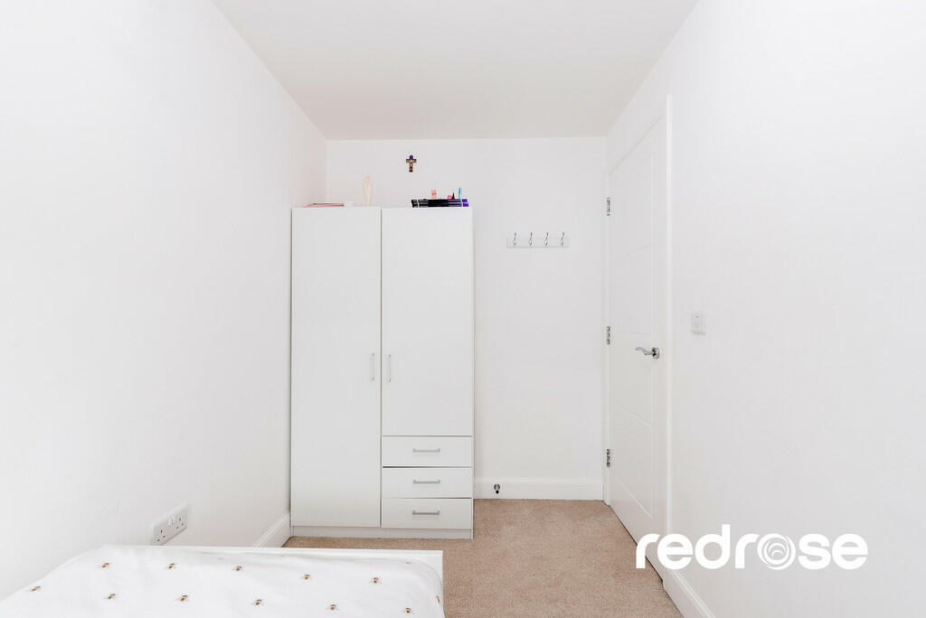 40 Pilgrim Drive-...