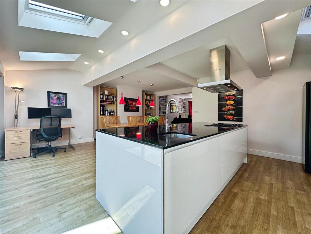 7afa45e9--43A5-A9C0-F95CB4B30FE0-36581-00002987294