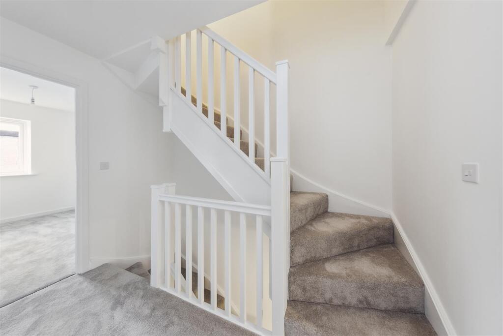 3-Electric-Close2c-Catteshall-Court2c-Godalming-GU