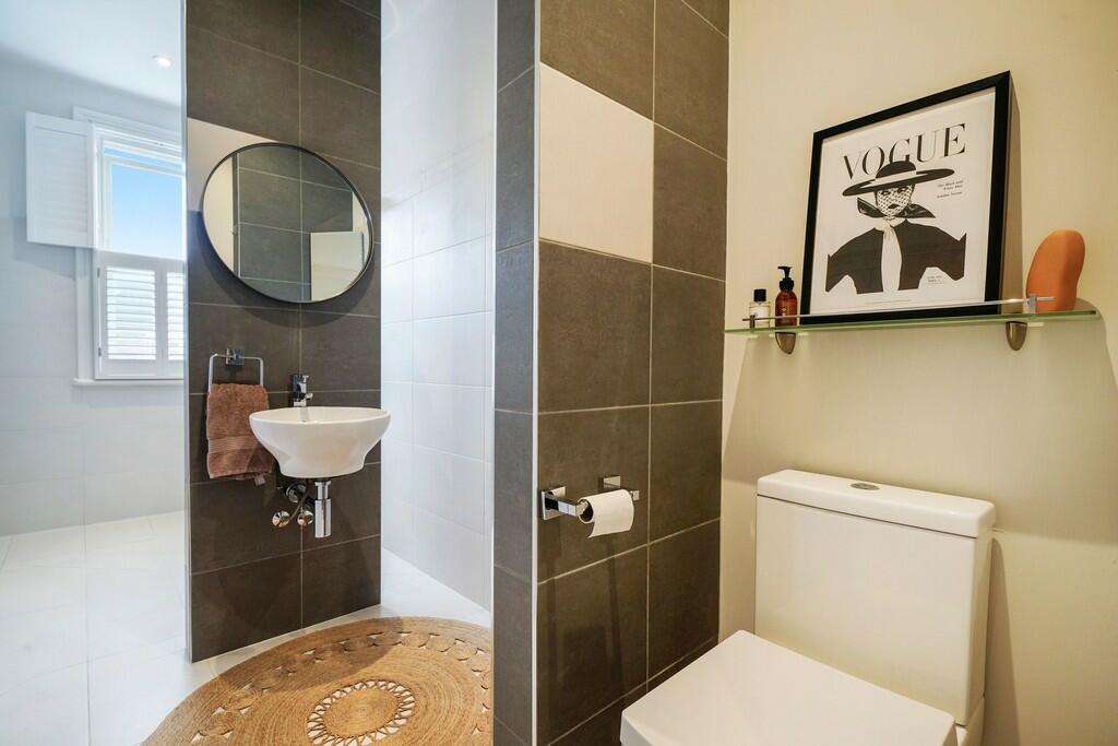 Ensuite bathroom