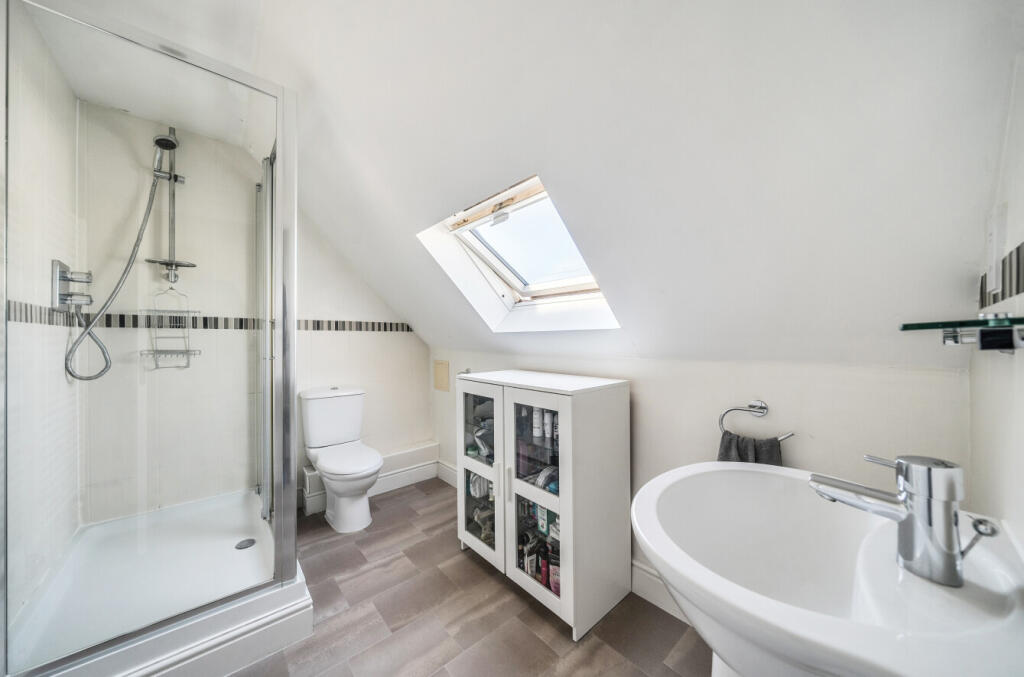 22-682471557a672-...