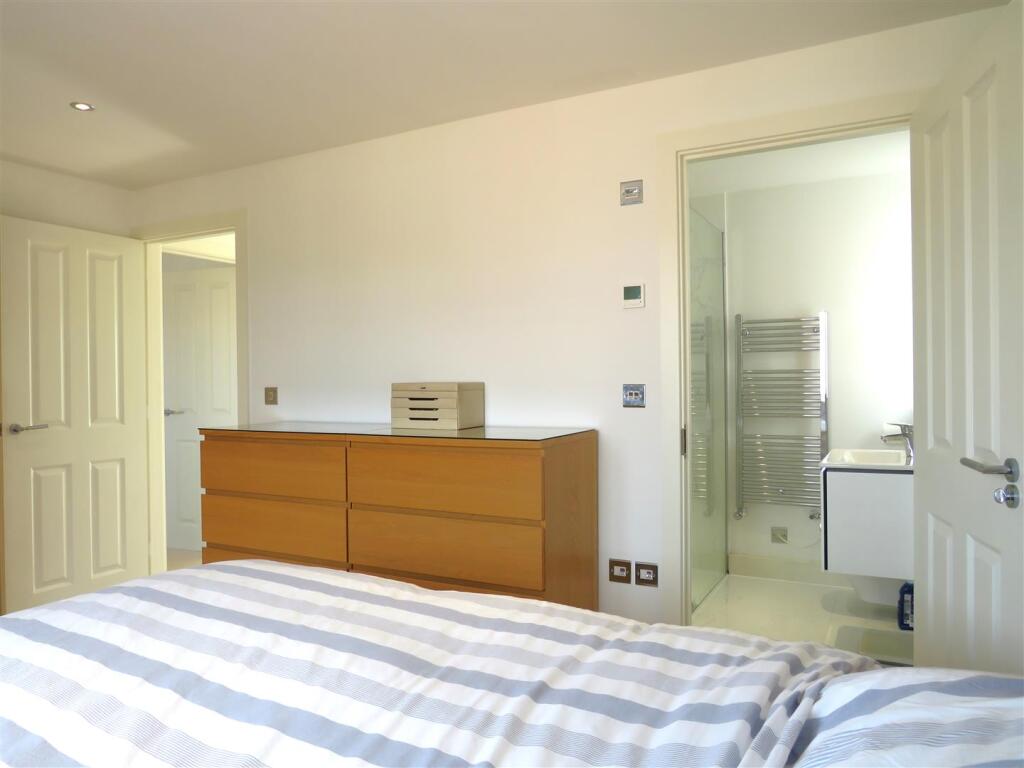 Bedroom 1 view to En-Suite.JPG