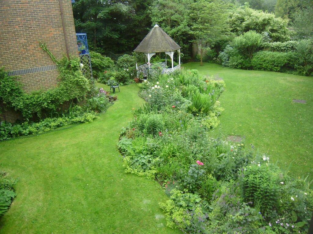 12 Beaufield Gate garden view 2.JPG