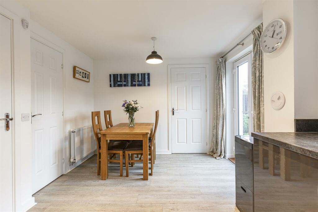 8 Knoll Park Drive Galashiels 15.JPG