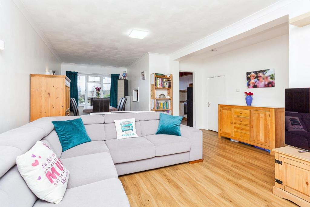 Living / Dining Room