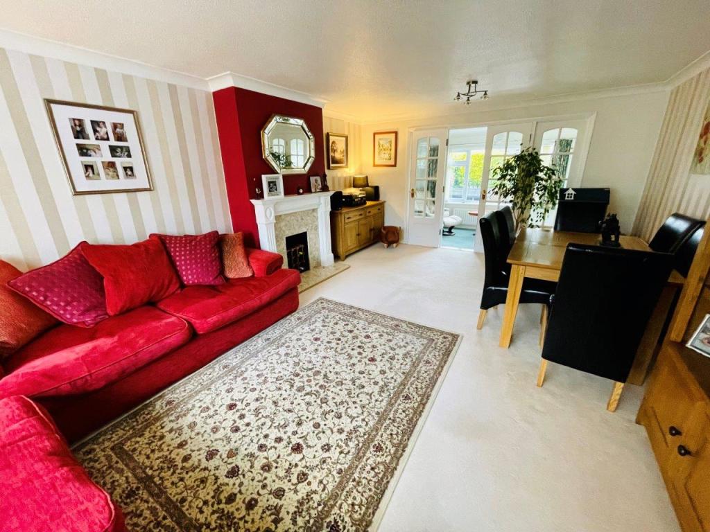Living/Dining Room