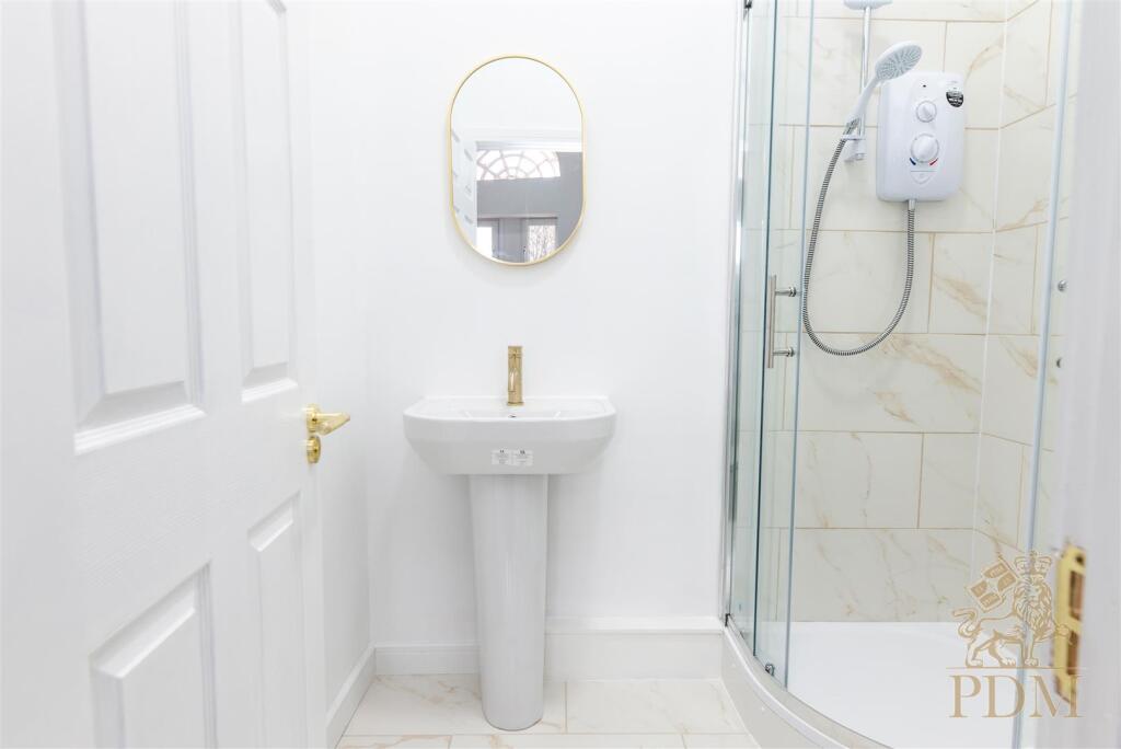 Bank Apartments Peveril St Nottingham NG7 4AH