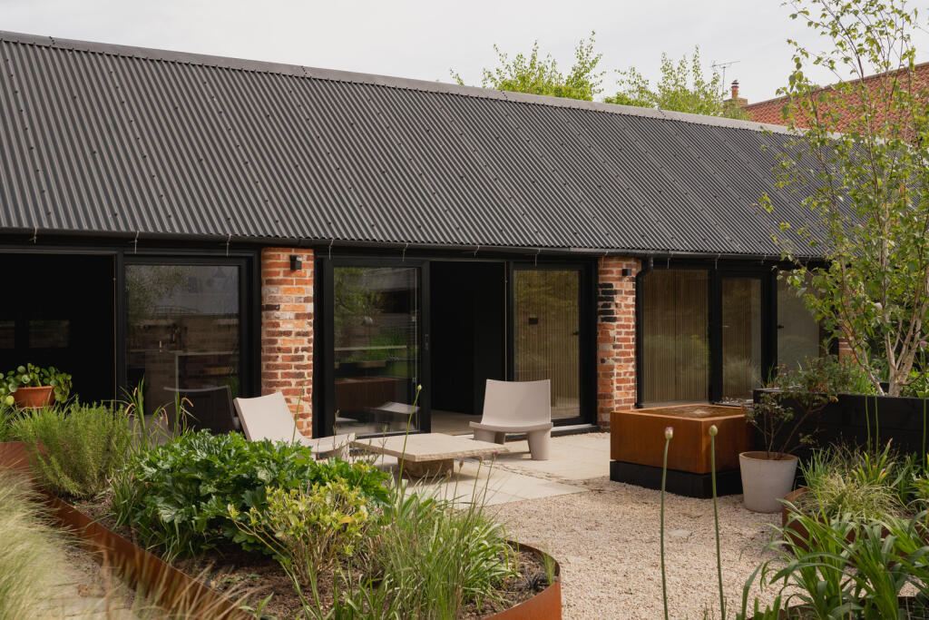281692 - Fen Barn, Claypole, NG23-3.jpg