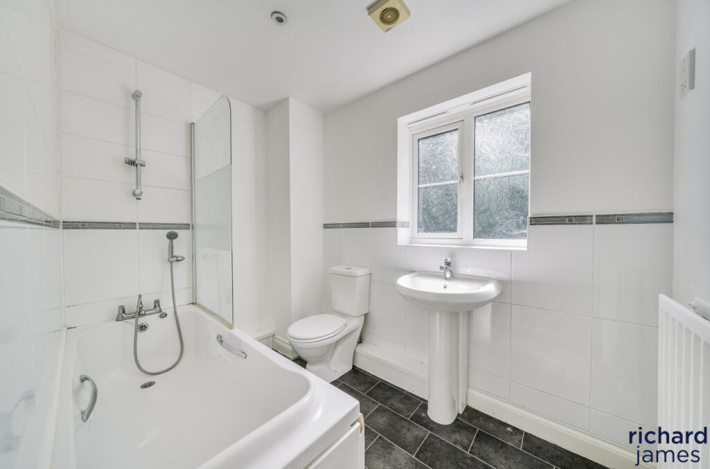 576b70d2a8c44a48b16a3042fa07fbd6