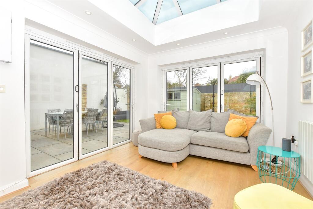 Kitchen/Dining/ Living Area