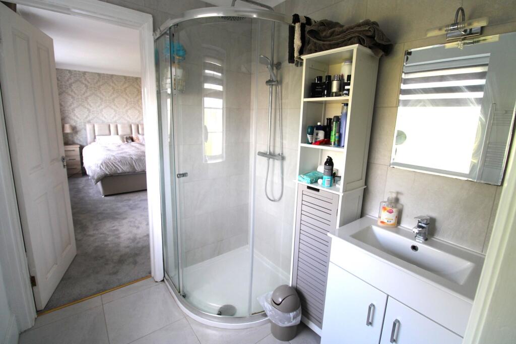 Jack &amp; Jill En-Suite