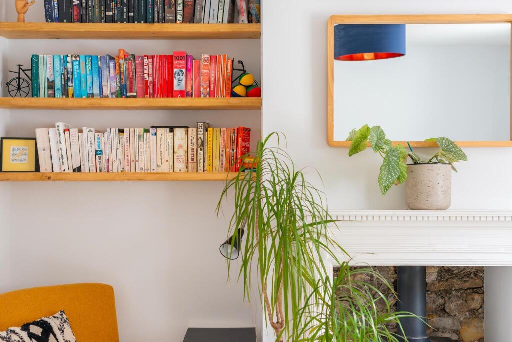 0B9RAD - Living Room A.jpg