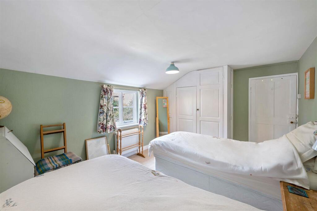 9017972-104738-133923782513255889-0555b9e3-74f1-e3