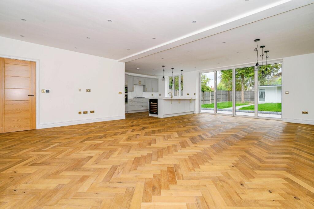 Lounge/Kitchen/Dinin