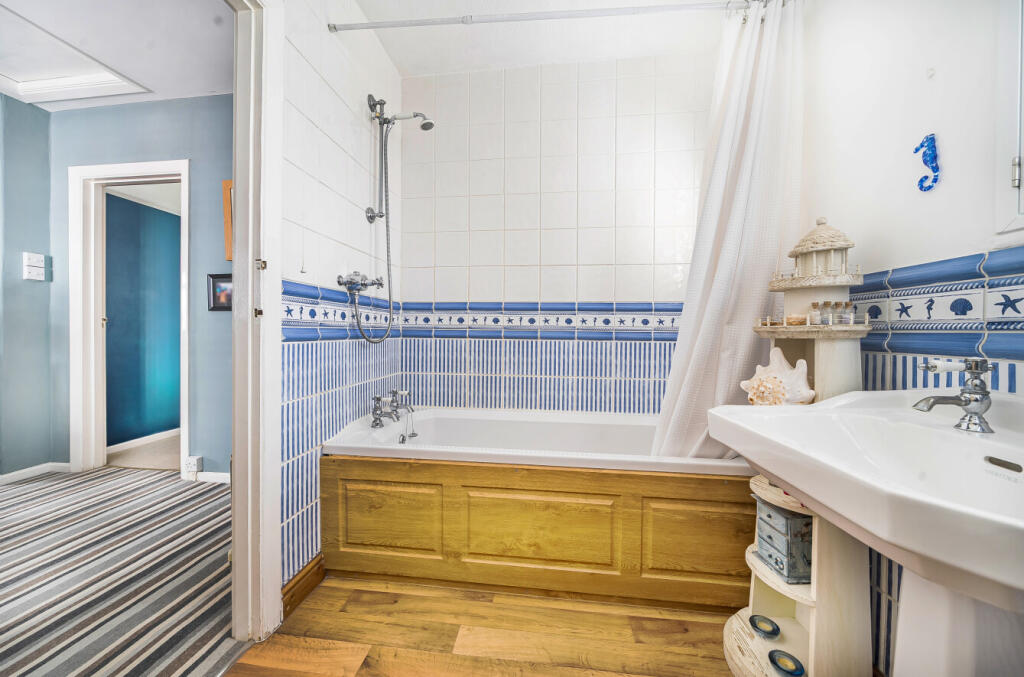1370752-18-68f26c...