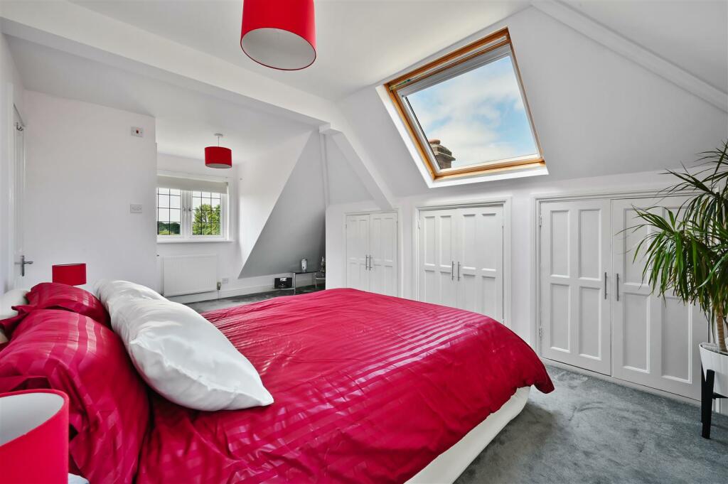 COOMBE LANE, 141-5.jpg