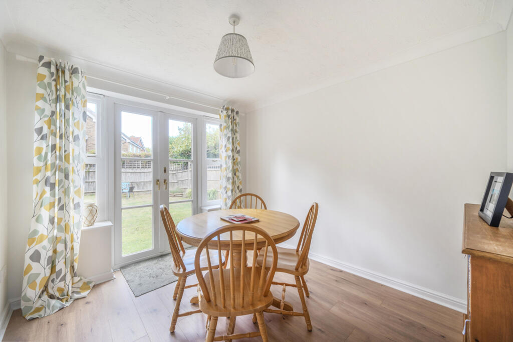 1346062-15-68b5d2...