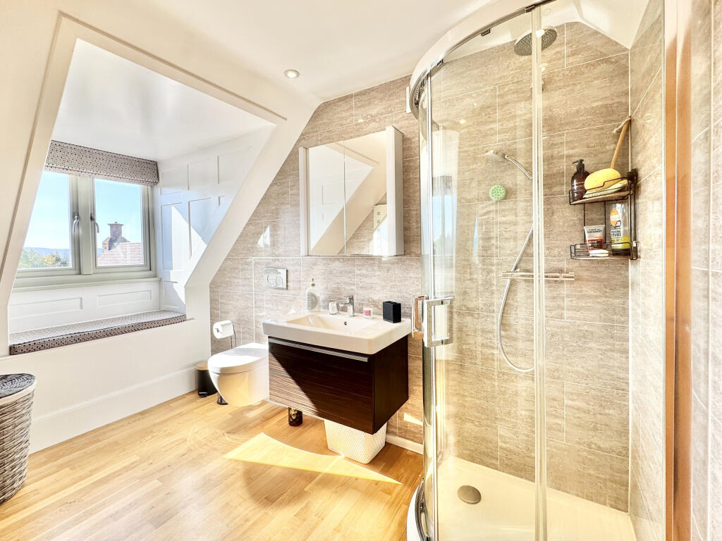 Master Ensuite