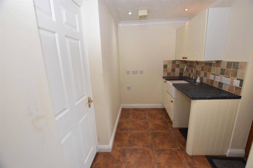 utility room.JPG
