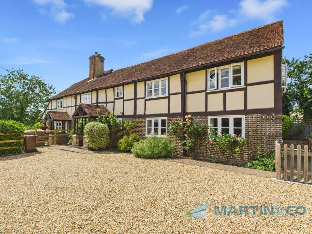 CAM02145G0-PR0073...