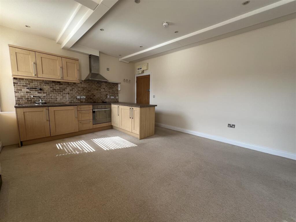 Living/Kitchen
