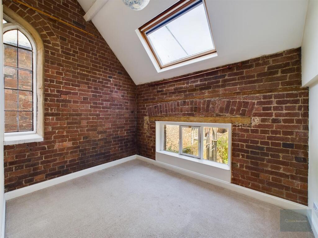 CAM02563G0-PR0056-ST