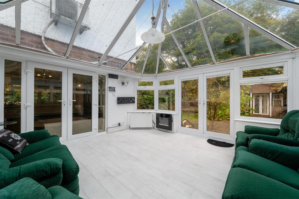 36 Kenilworth Road-187-HDR.jpg