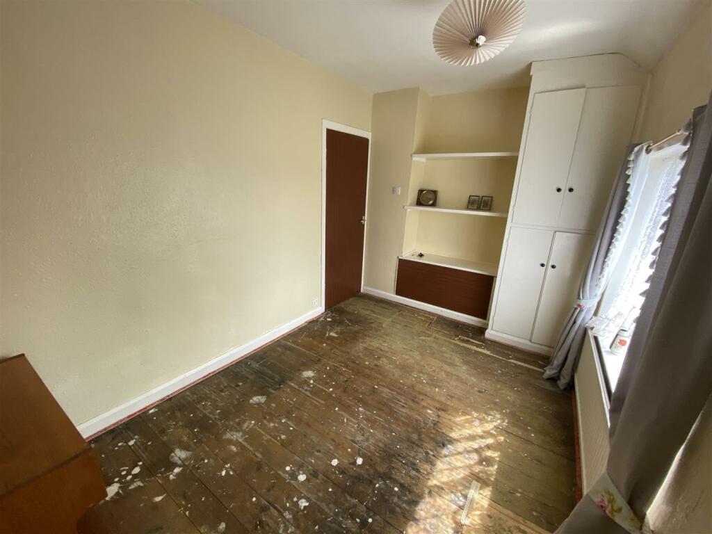 Bedroom no.2 rear double: