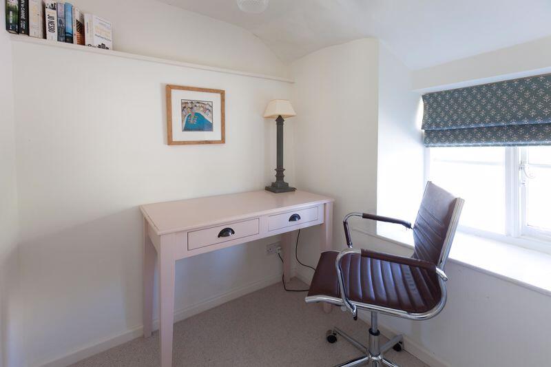 Cot Room / Study