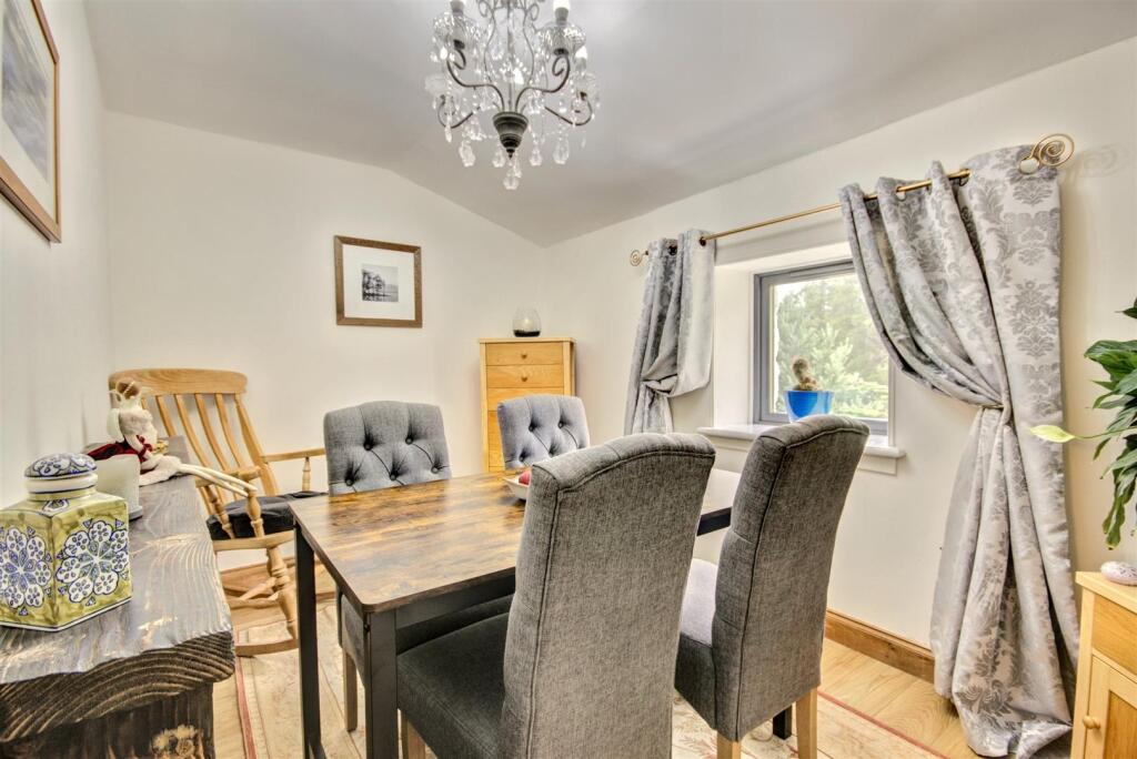 DINING ROOM/BEDROOM 3