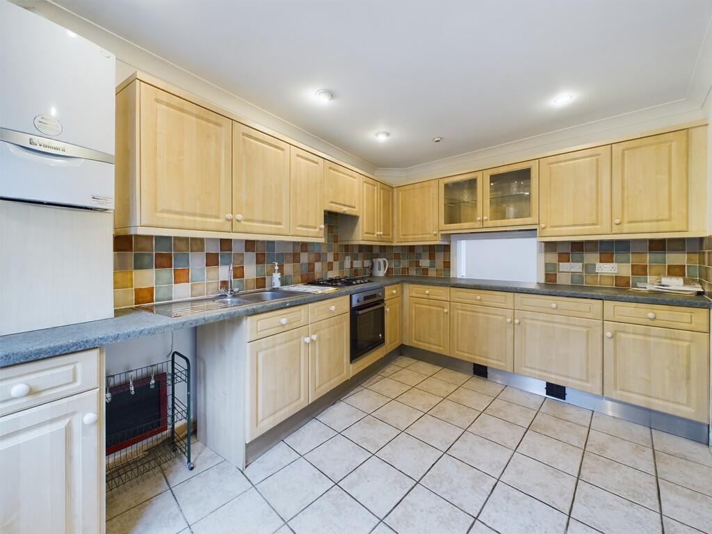 CAM02089G0-PR0194...