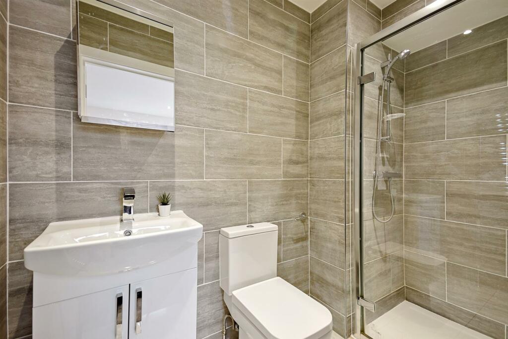 Ensuite.jpg