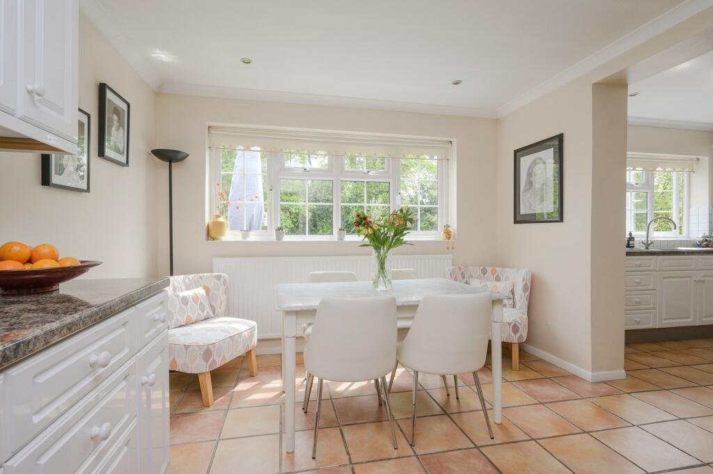 Breakfast Room