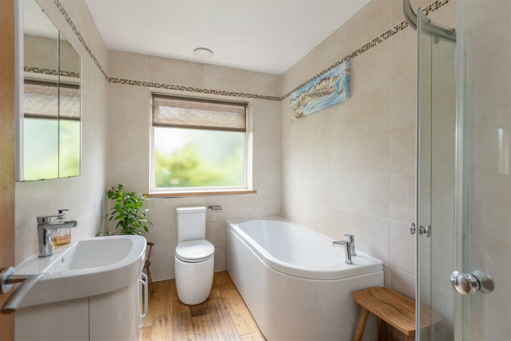 Pickering Hill Bathroom-1.jpg