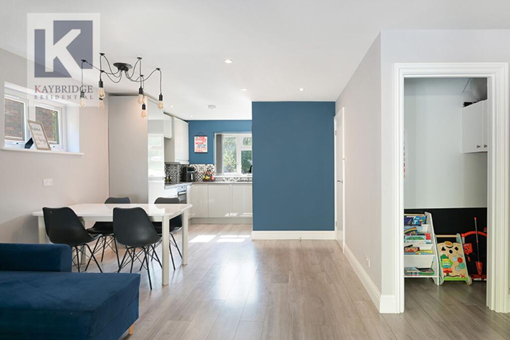 Dale View, Headley - KT18 6EH