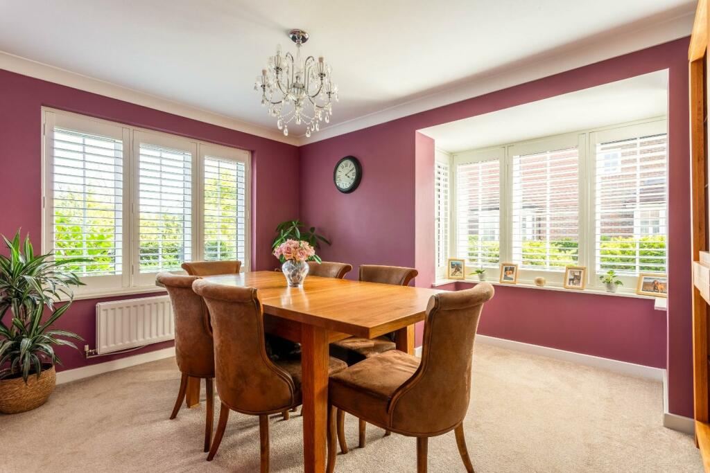 Charlwood Drive-4.jpg