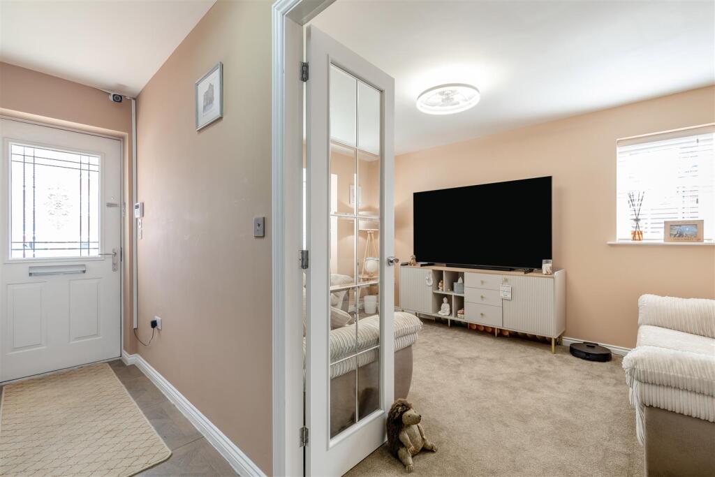 8660037-interior23.jpg