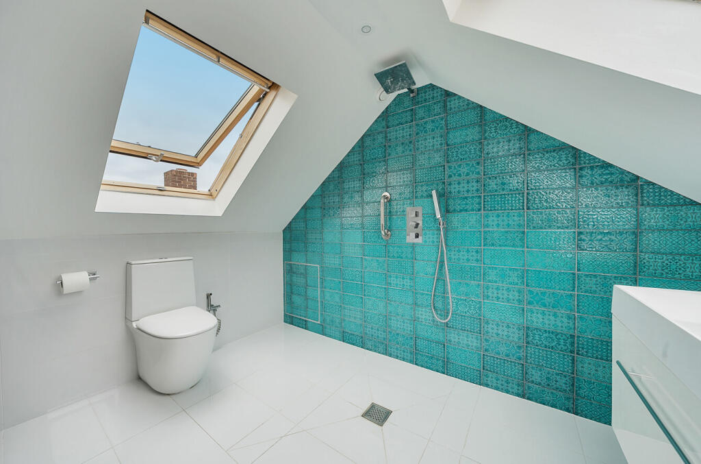 1343910-23-68a5e3...